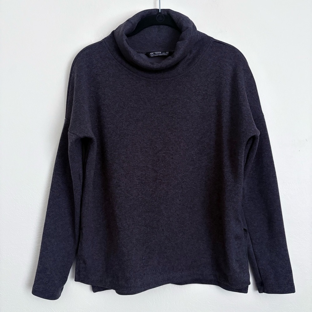 Arc’teryx Laina Funnel Dark Gray Pullover Sweatshirt Turtleneck Sz S Activewear